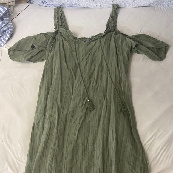 Green Aerie Dress - Picture 2 of 4